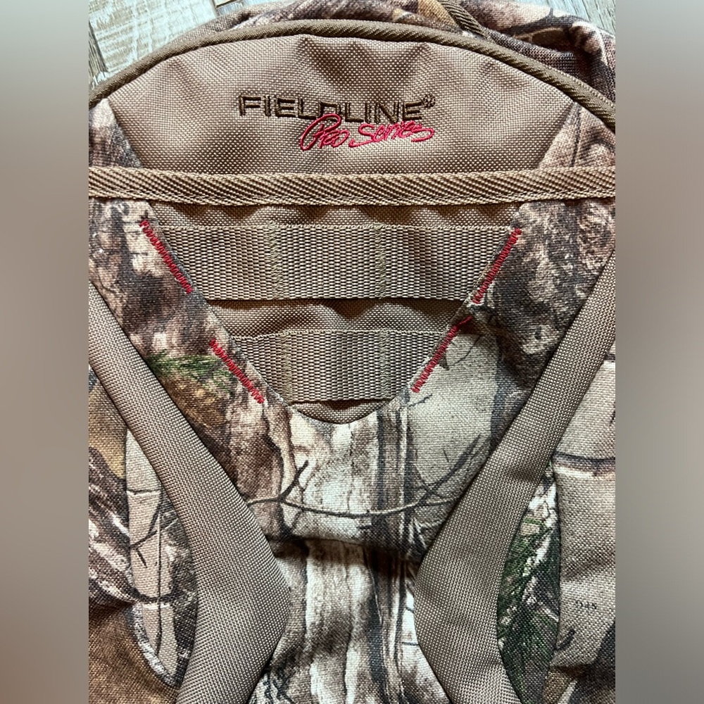 Camo Backpack - Picture 4 of 5